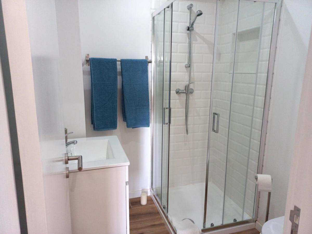 White Pearl Apartment Central Confy Spacious ลากอส ภายนอก รูปภาพ