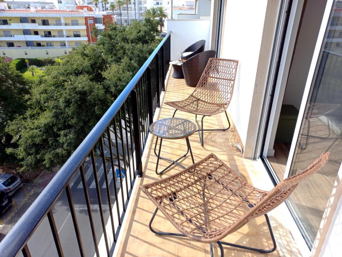White Pearl Apartment Central Confy Spacious ลากอส ภายนอก รูปภาพ