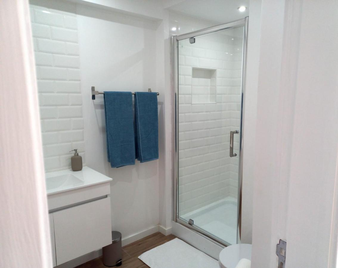 White Pearl Apartment Central Confy Spacious ลากอส ภายนอก รูปภาพ